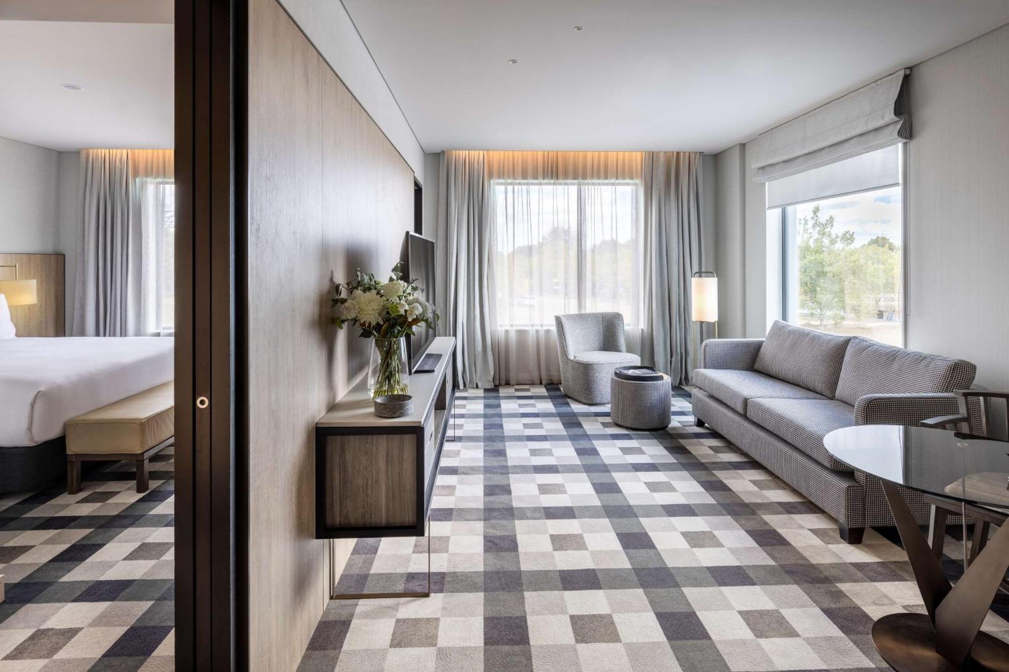 Hotel Doubletree By Hilton Auckland Karaka Esterno foto