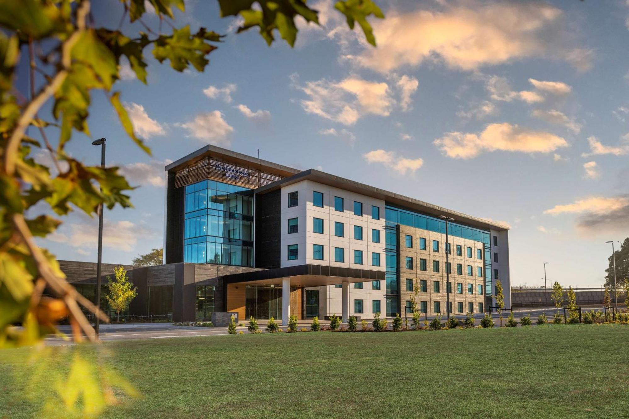 Hotel Doubletree By Hilton Auckland Karaka Esterno foto