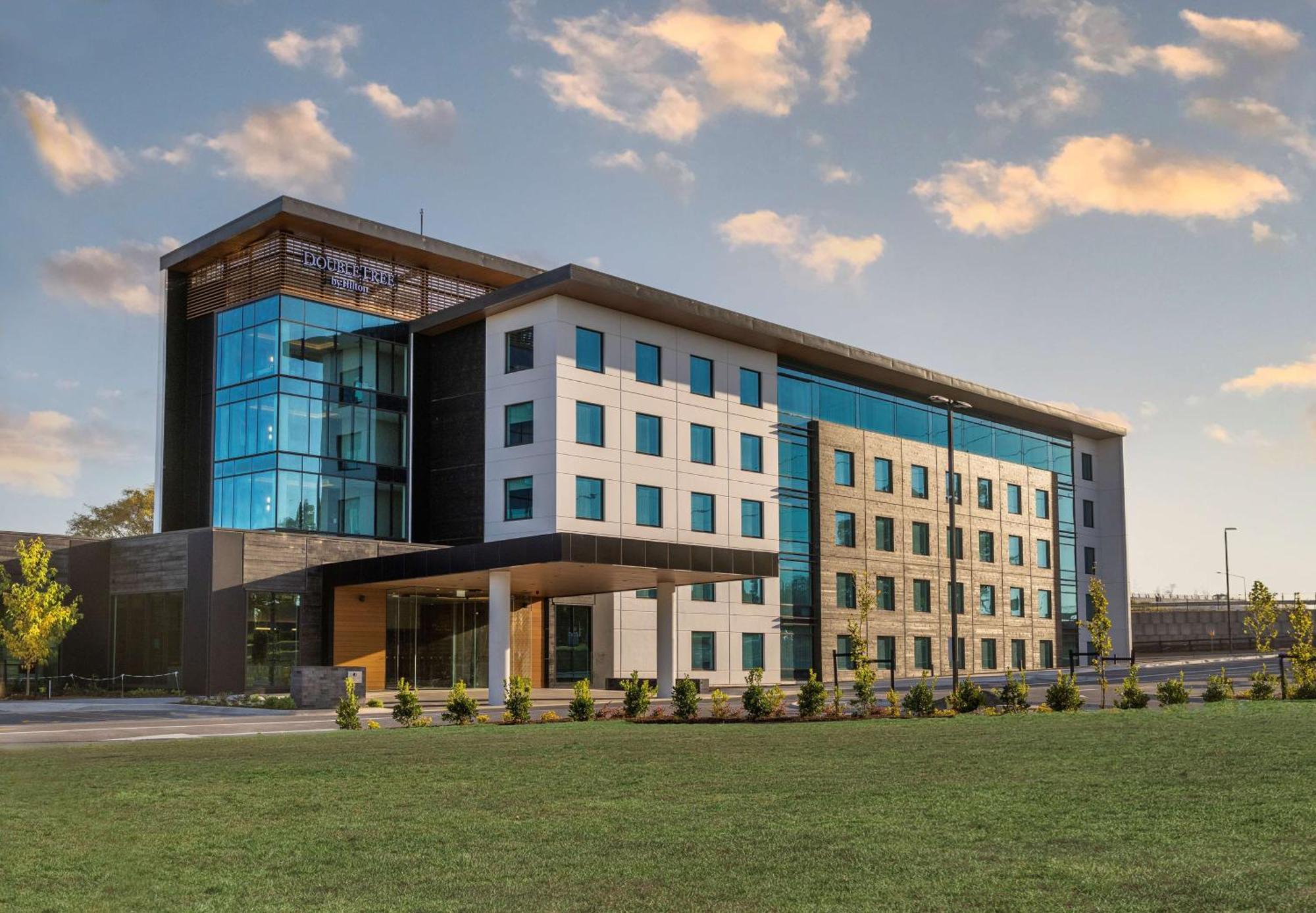 Hotel Doubletree By Hilton Auckland Karaka Esterno foto